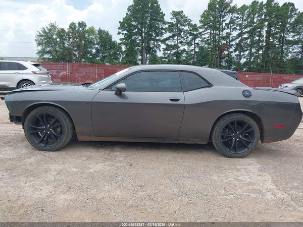 2016 DODGE CHALLENGER SXT