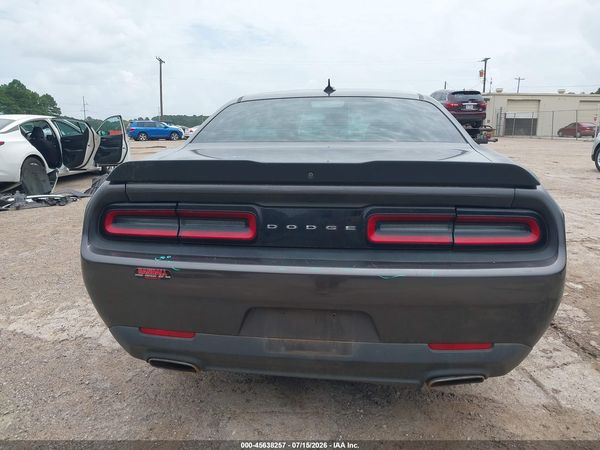 2016 DODGE CHALLENGER SXT