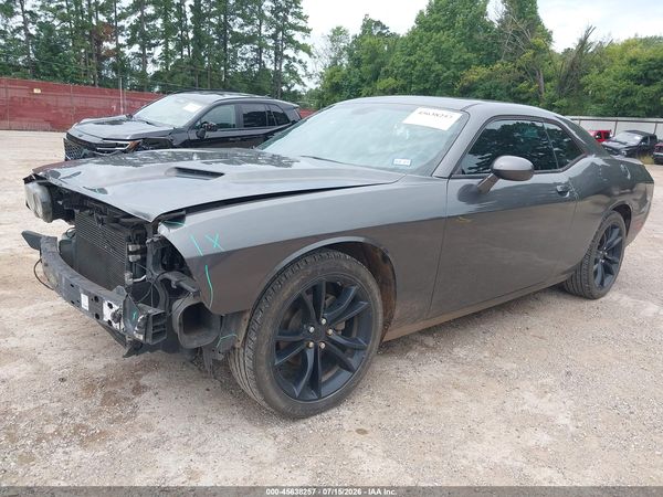 2016 DODGE CHALLENGER SXT