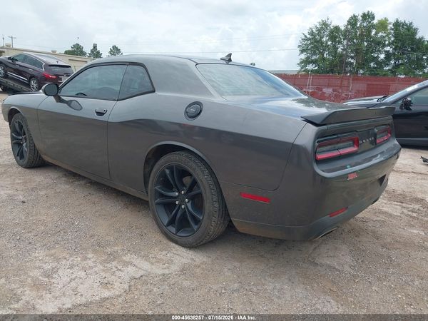 2016 DODGE CHALLENGER SXT