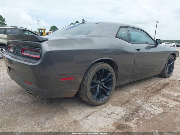 2016 DODGE CHALLENGER SXT