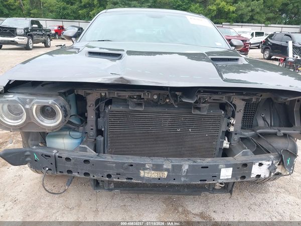 2016 DODGE CHALLENGER SXT