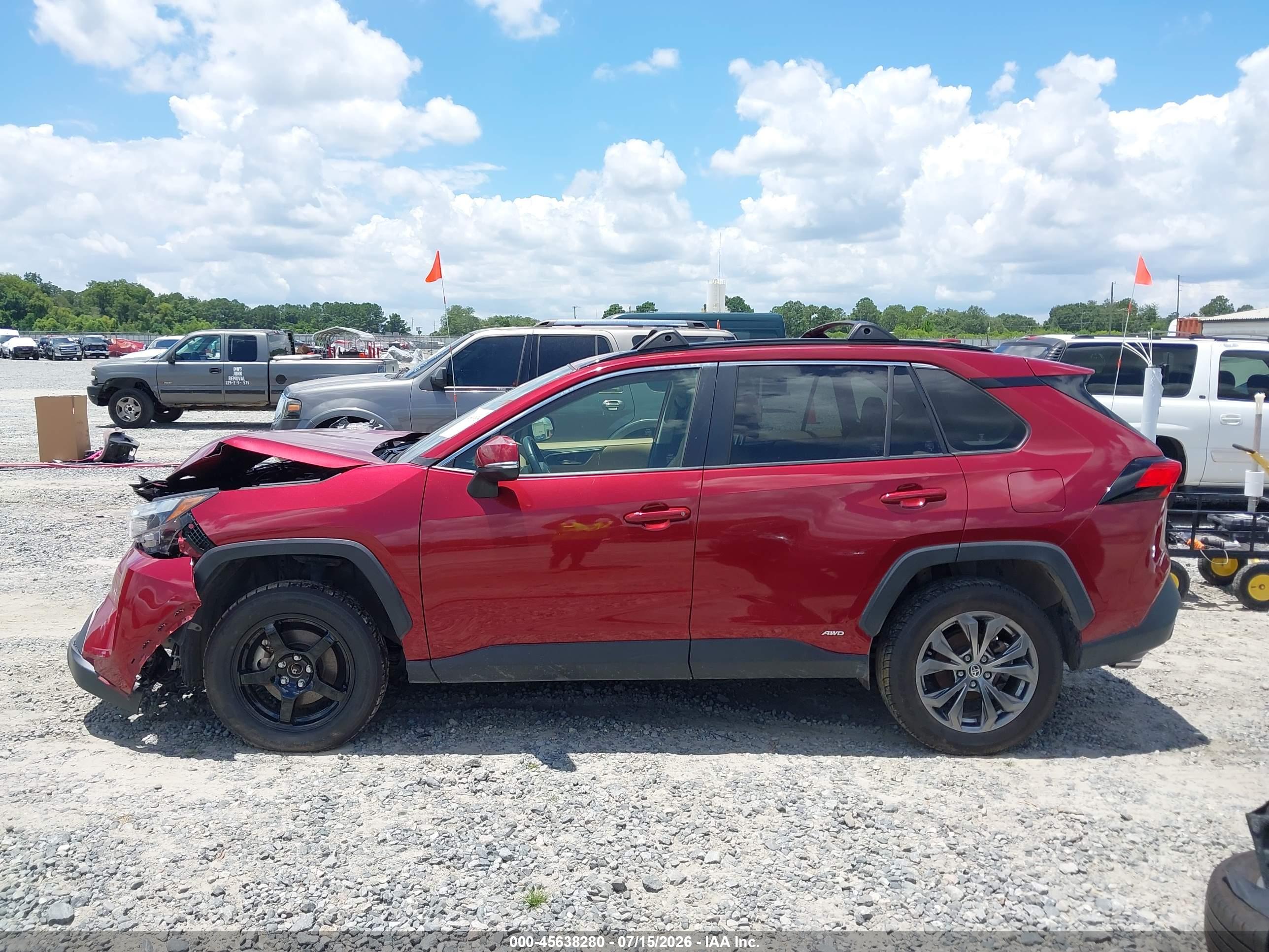 2022 TOYOTA RAV4 HYBRID XLE PREMIUM