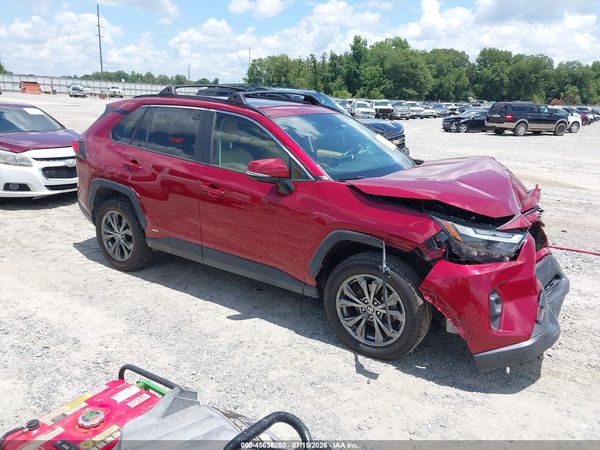 2022 TOYOTA RAV4 HYBRID XLE PREMIUM