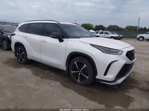 2021 TOYOTA HIGHLANDER XSE