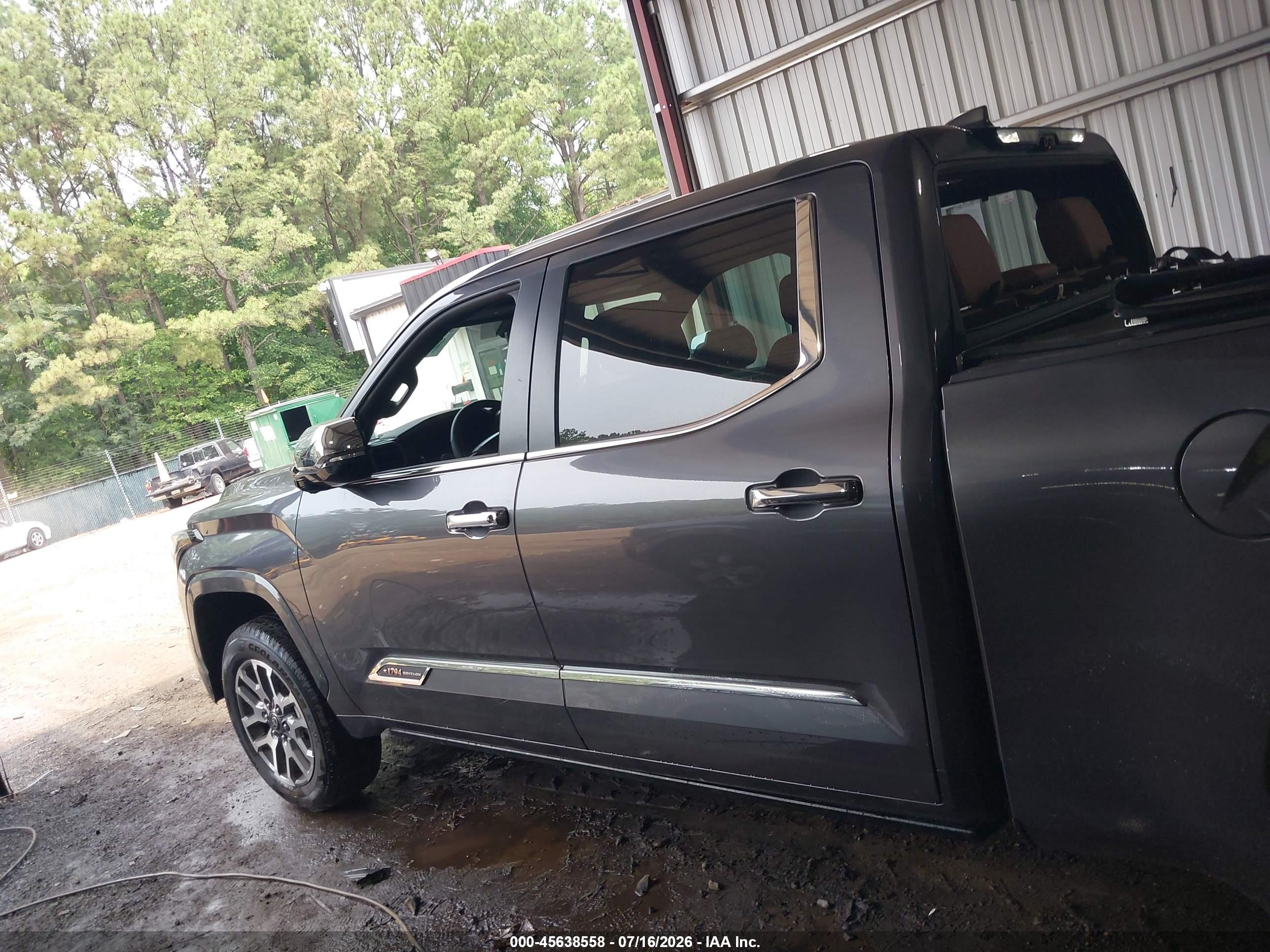 2026 TOYOTA TUNDRA