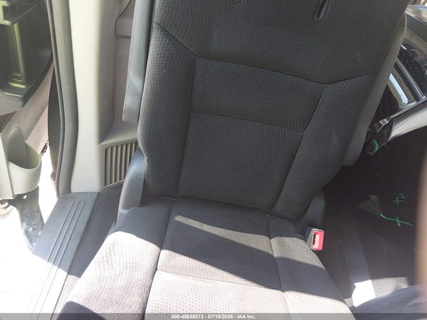 2015 DODGE GRAND CARAVAN SE — I8