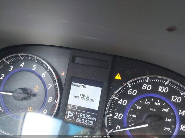2017 INFINITI QX70