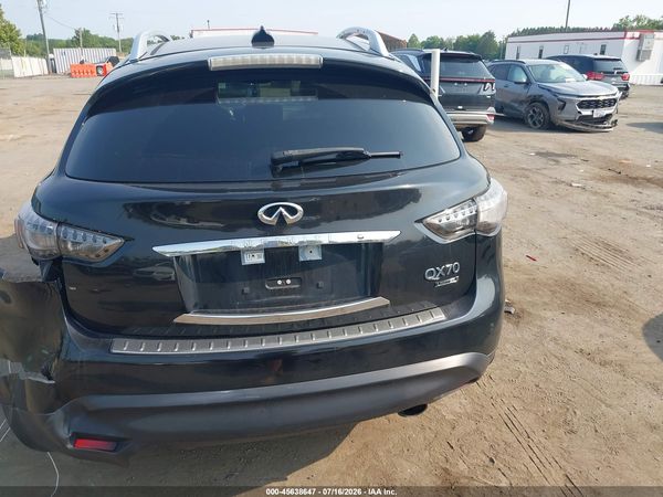 2017 INFINITI QX70