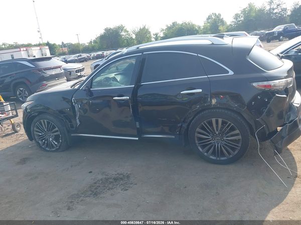 2017 INFINITI QX70