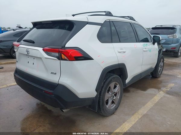 2023 TOYOTA RAV4 XLE