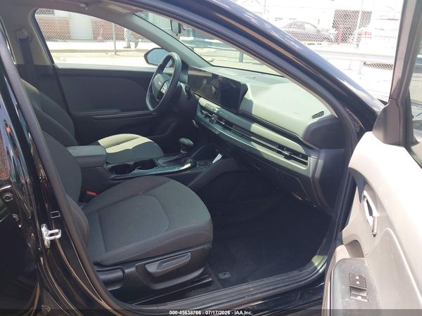 2025 KIA K4 LX