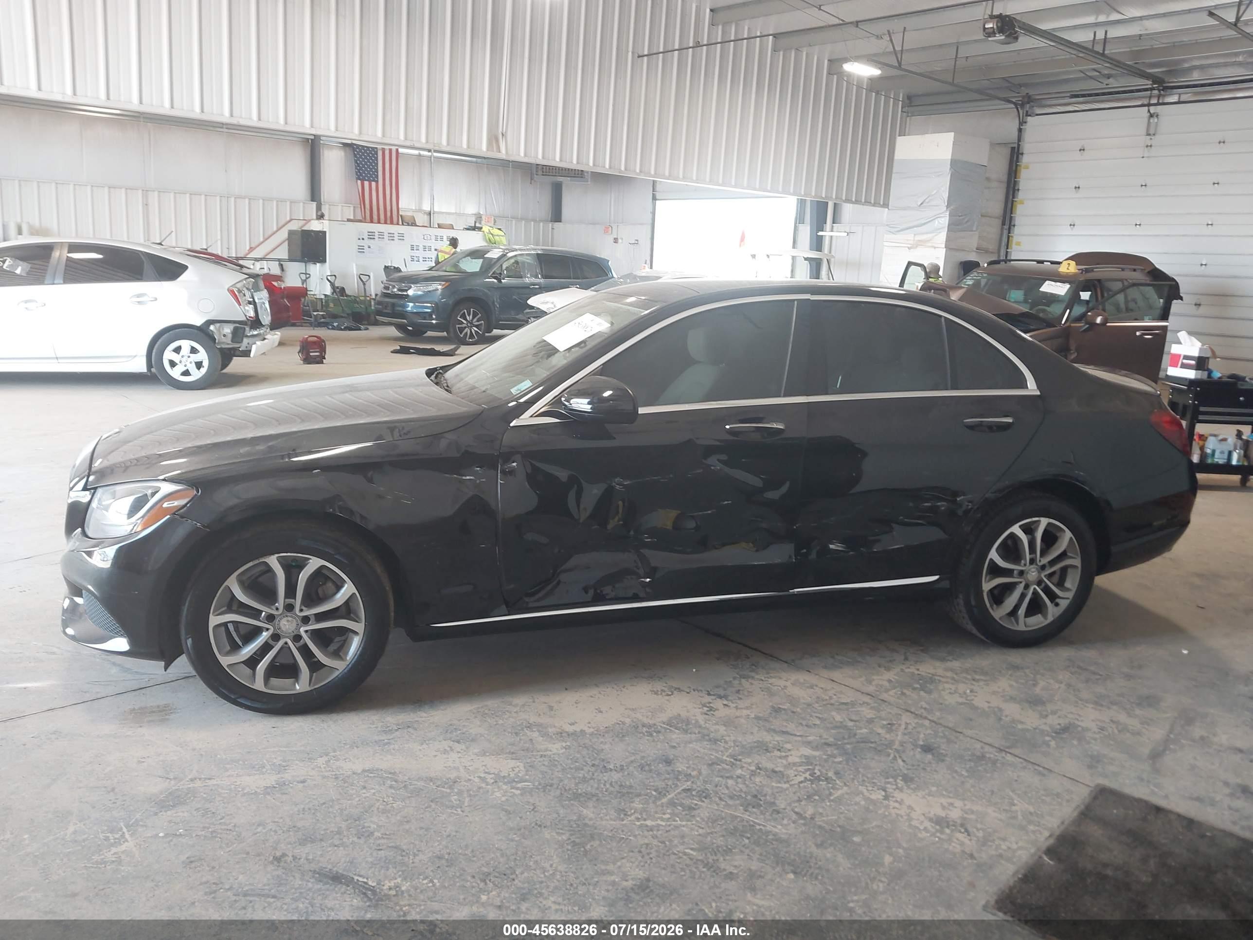 2016 MERCEDES-BENZ C 300