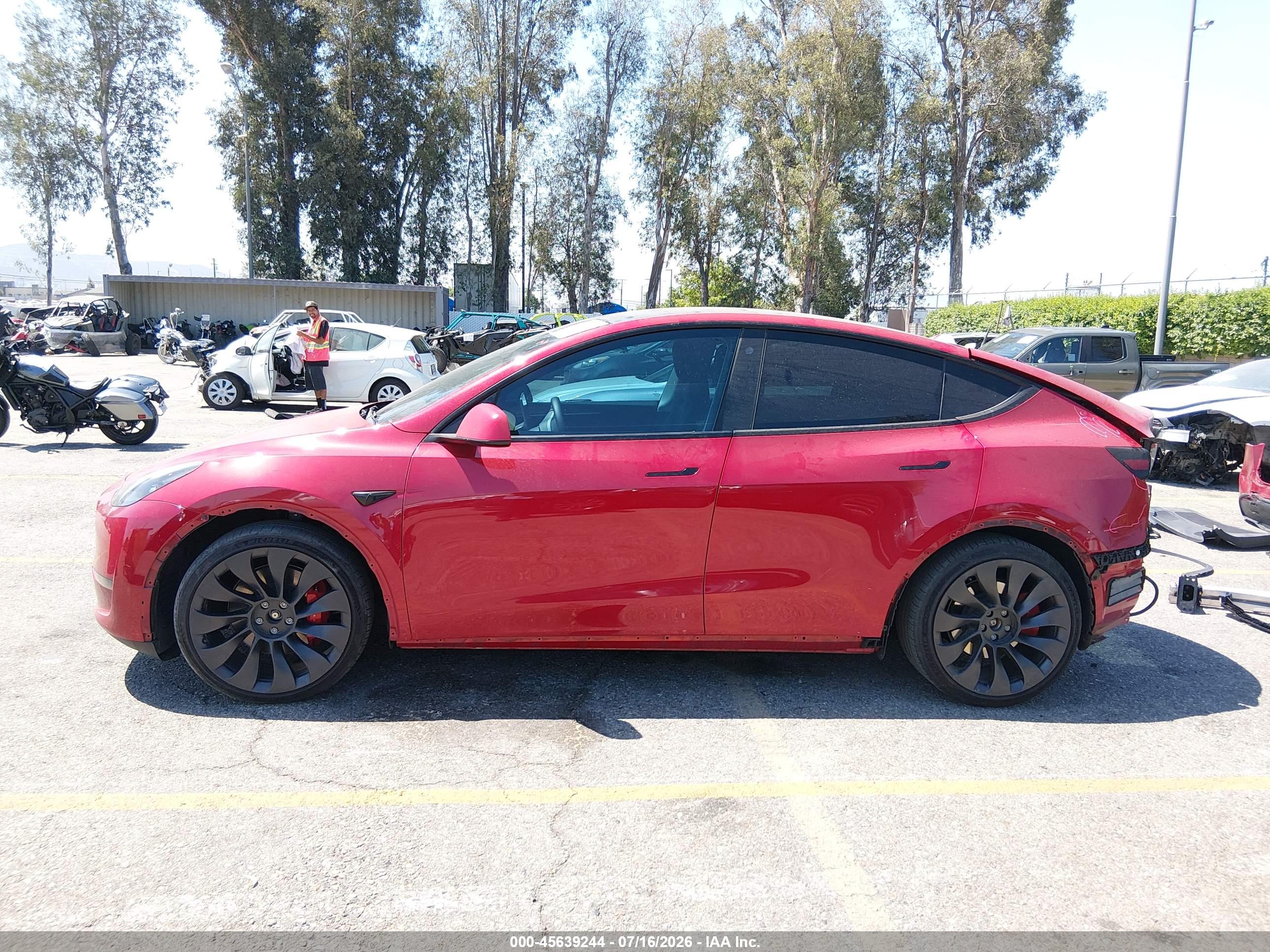 2023 TESLA MODEL Y