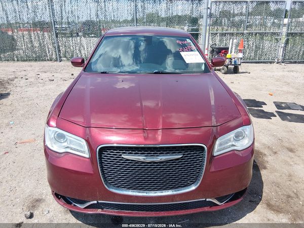 2016 CHRYSLER 300 LIMITED