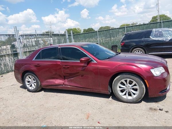2016 CHRYSLER 300