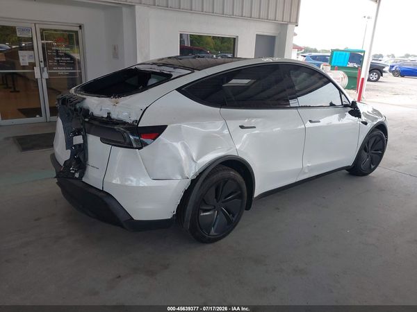 2026 TESLA MODEL Y