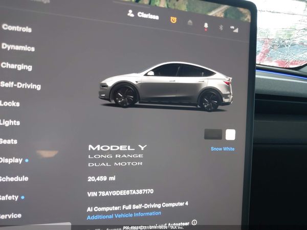 2026 TESLA MODEL Y