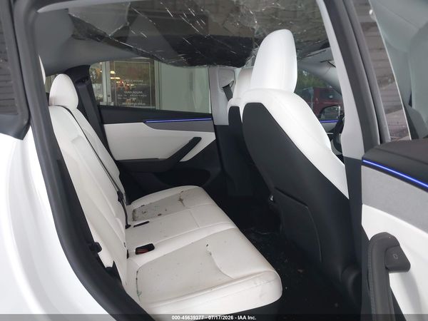 2026 TESLA MODEL Y
