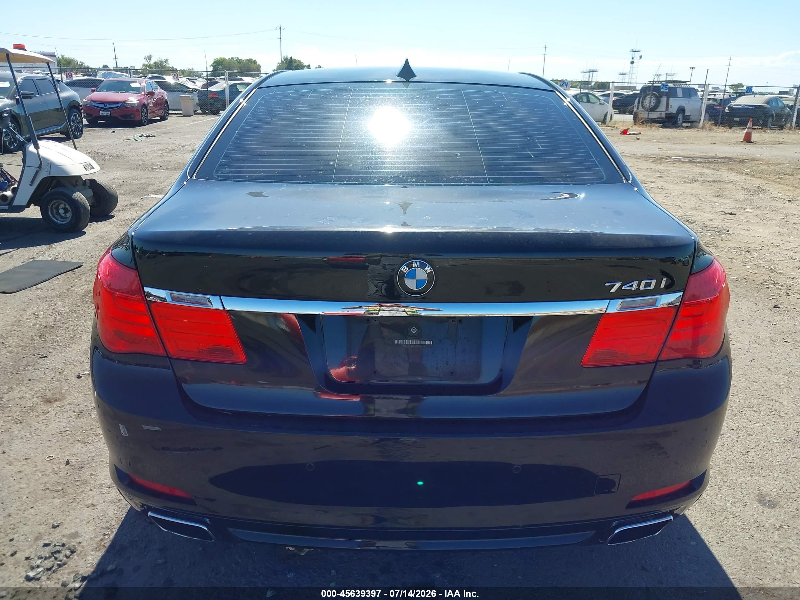 2012 BMW 740I