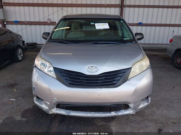 2016 TOYOTA SIENNA L 7 PASSENGER