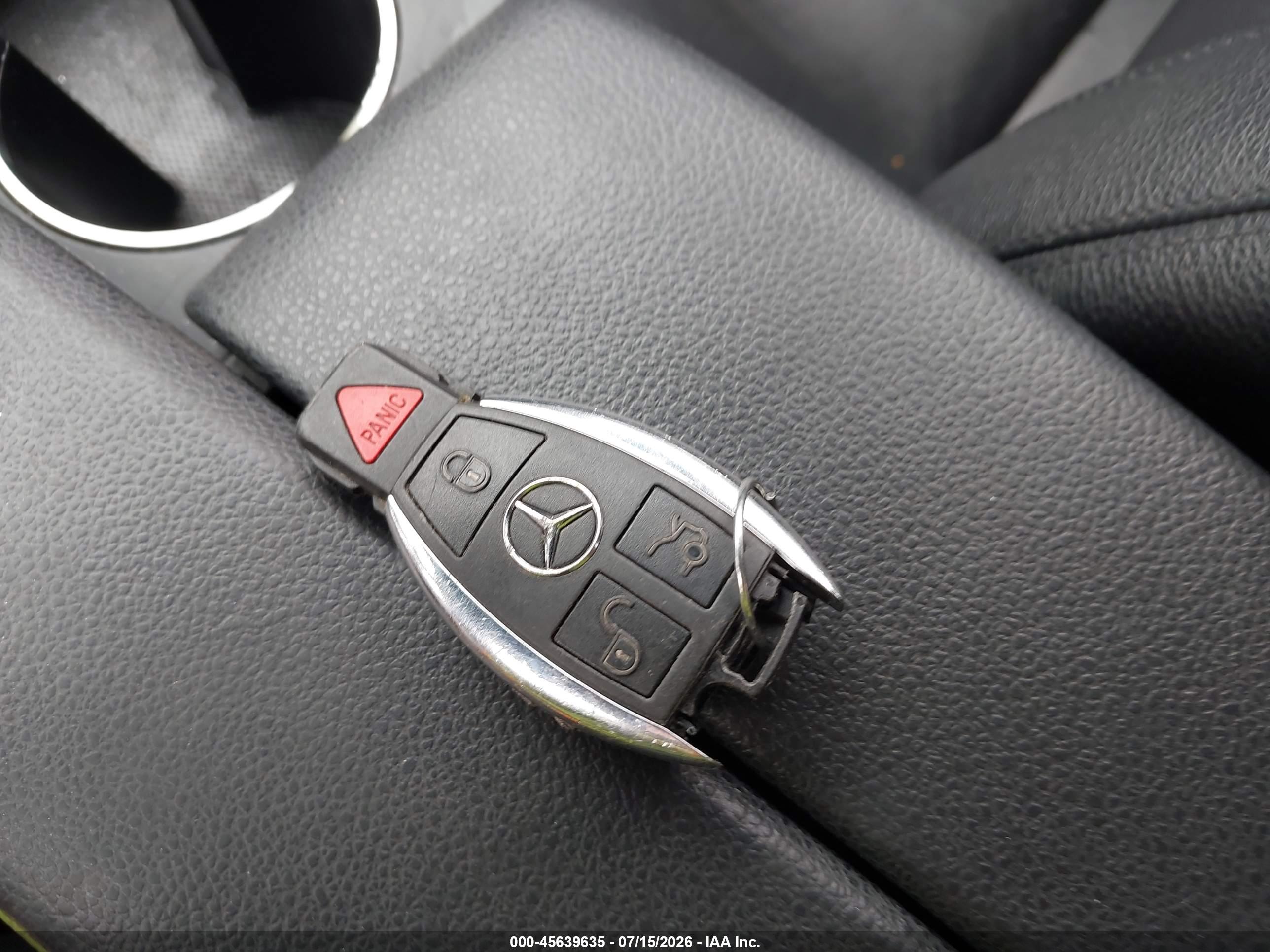 2012 MERCEDES-BENZ C 300