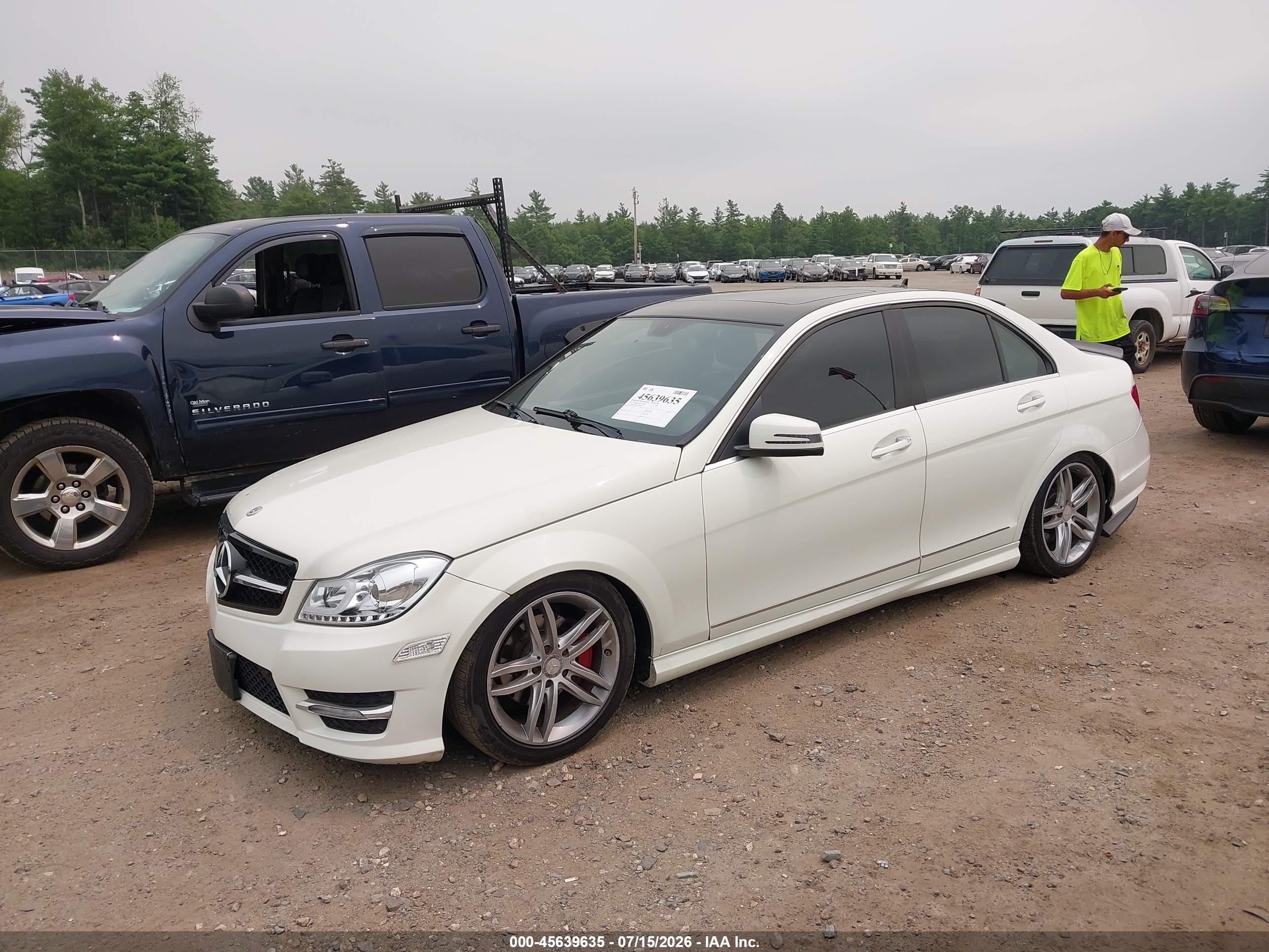 2012 MERCEDES-BENZ C 300