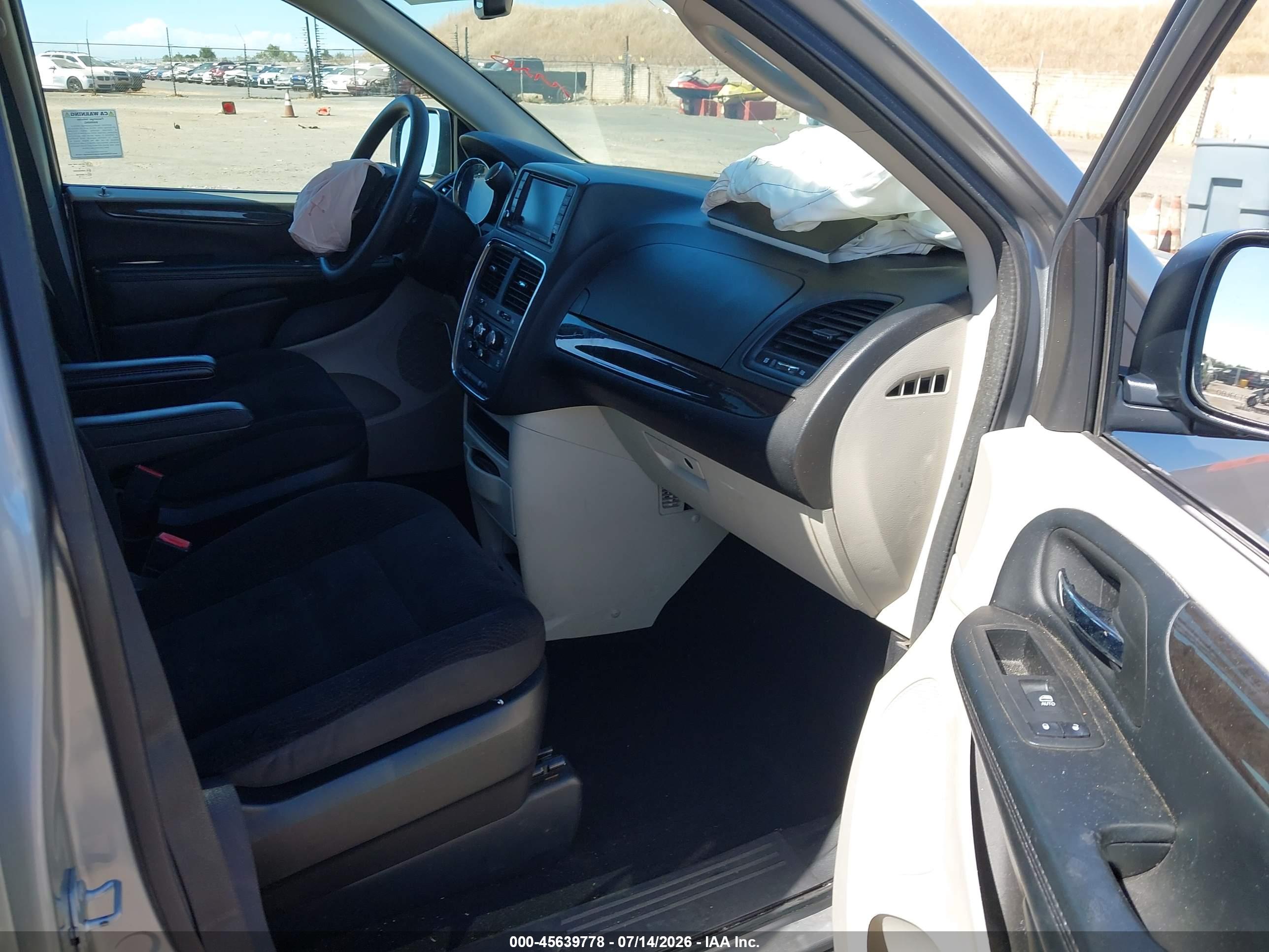 2019 DODGE GRAND CARAVAN SE
