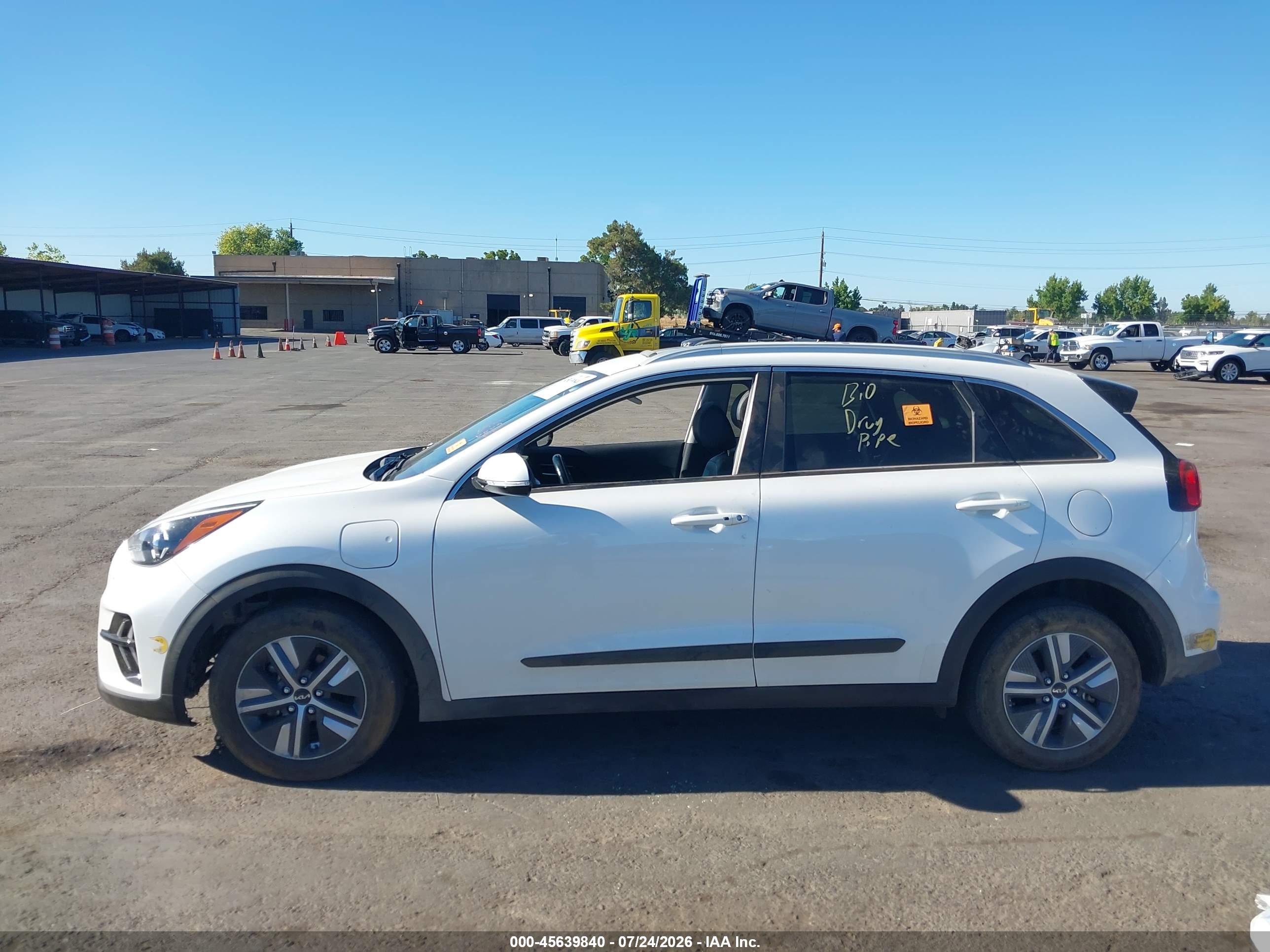 2022 KIA NIRO PLUG-IN HYBRID EX PREMIUM