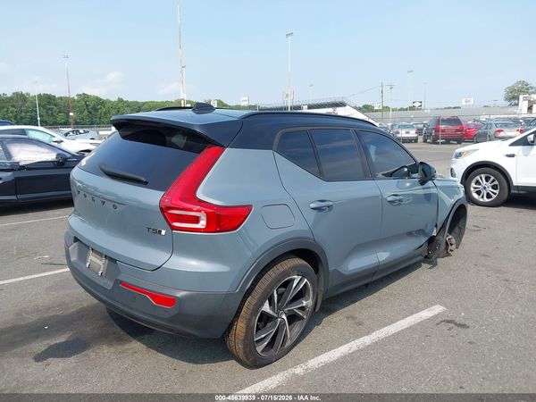 2021 VOLVO XC40 T5 R-DESIGN
