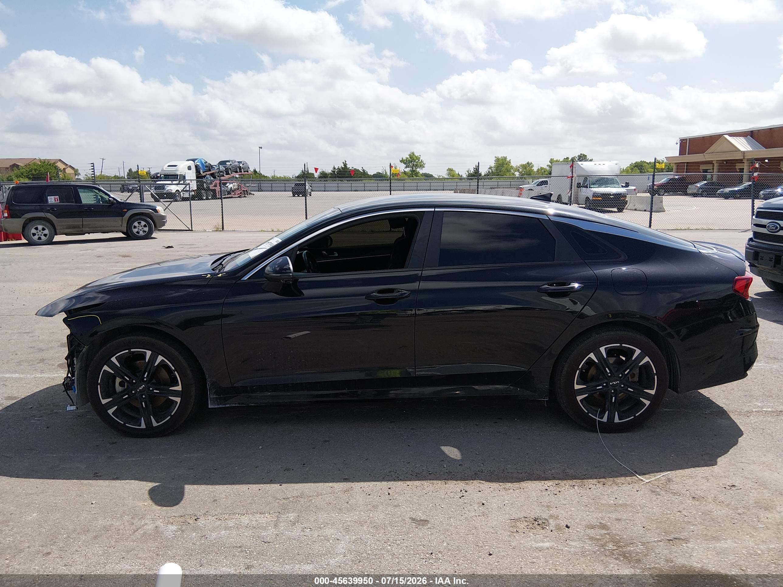 2022 KIA K5 GT-LINE