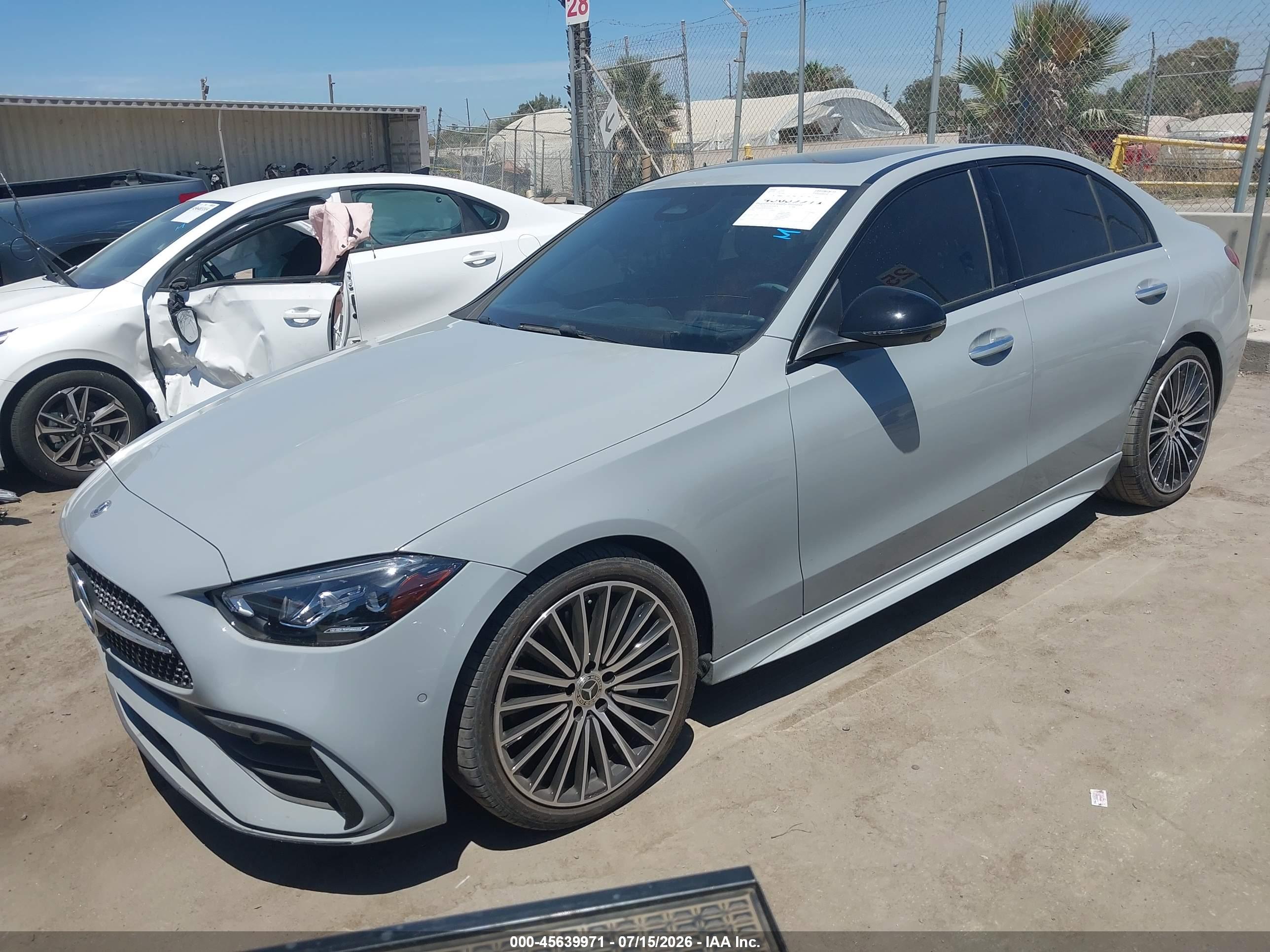 2025 MERCEDES-BENZ C 300 C300