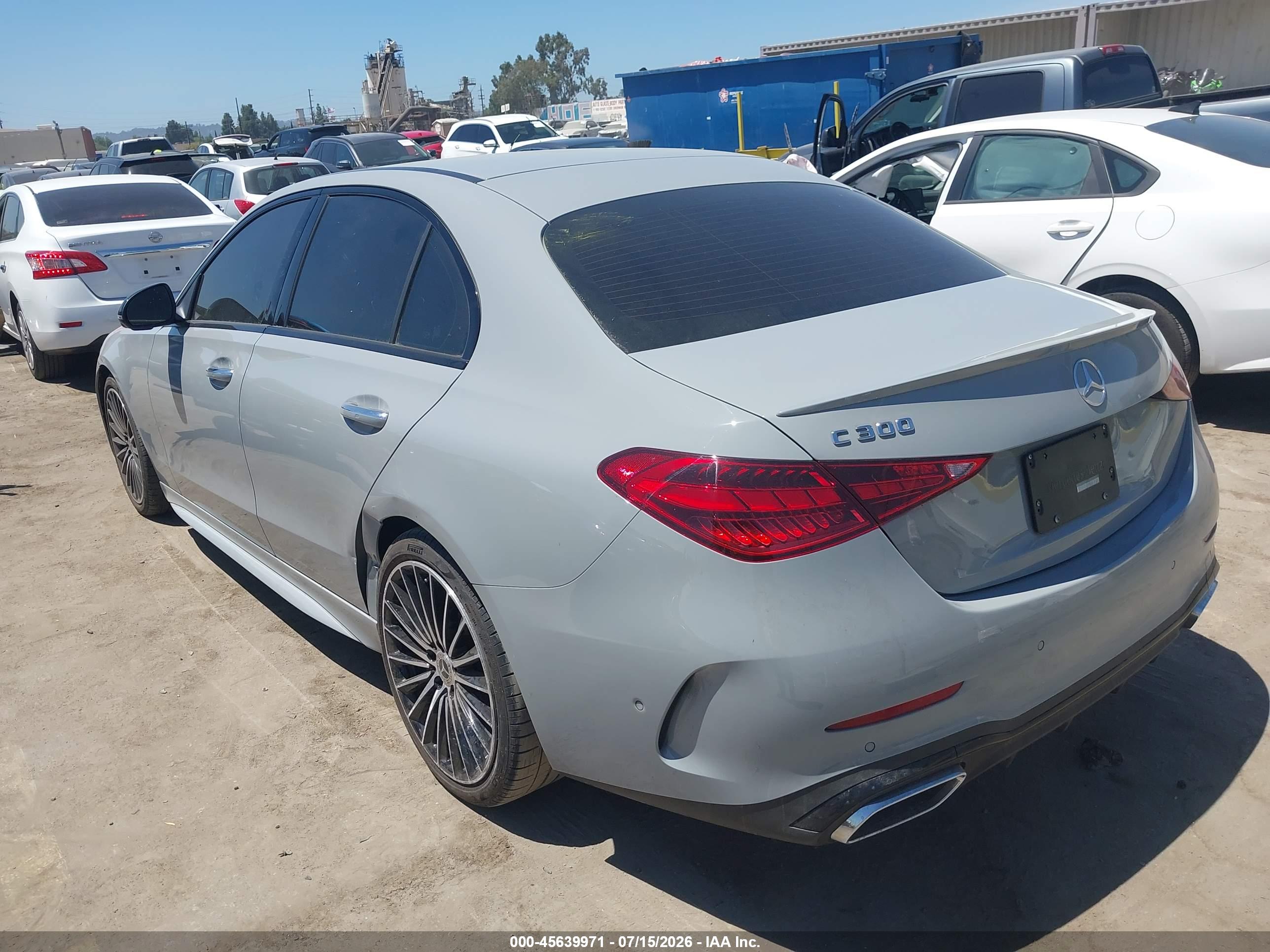 2025 MERCEDES-BENZ C 300 C300