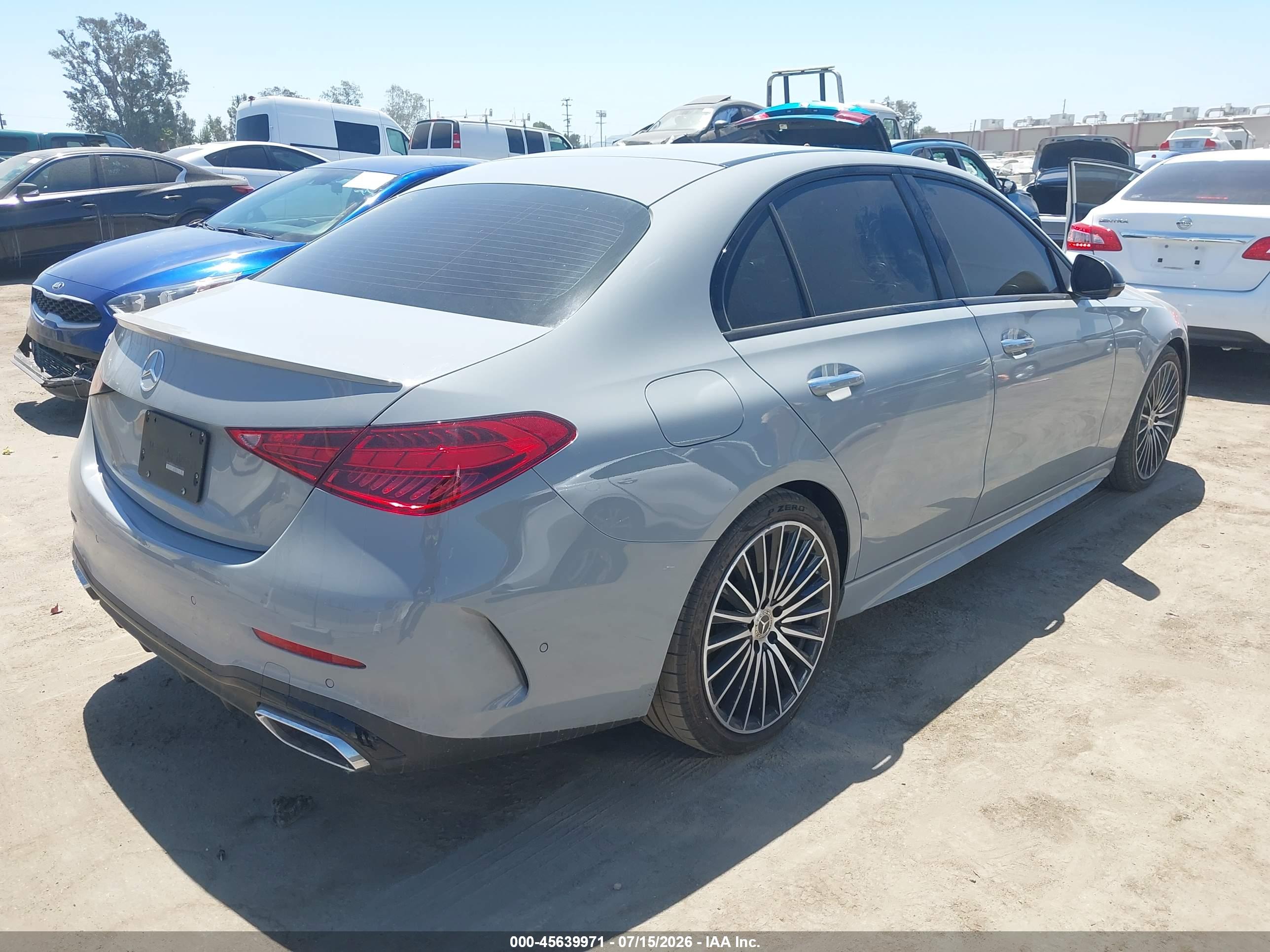 2025 MERCEDES-BENZ C 300 C300
