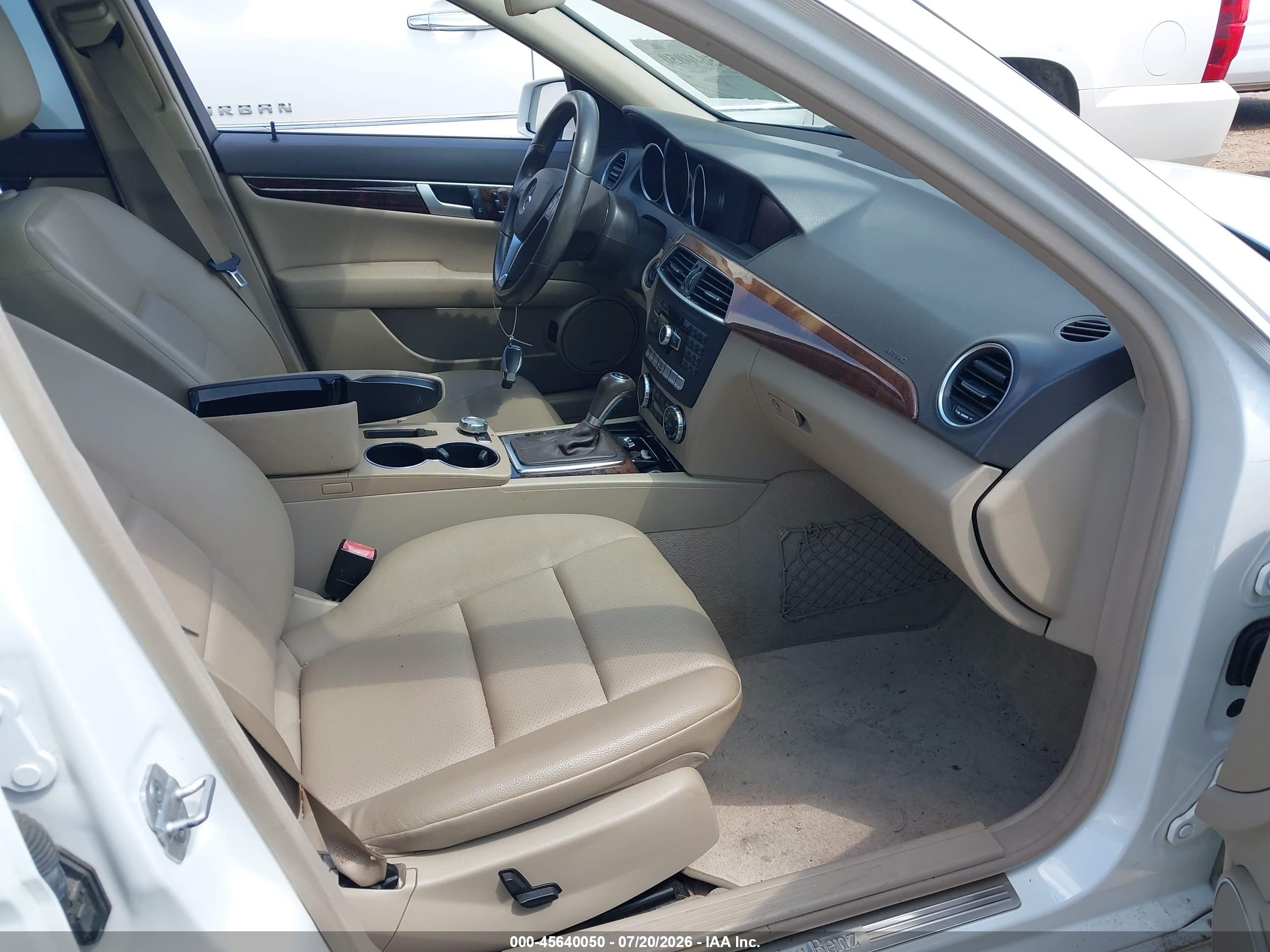 2014 MERCEDES-BENZ C 250 SPORT