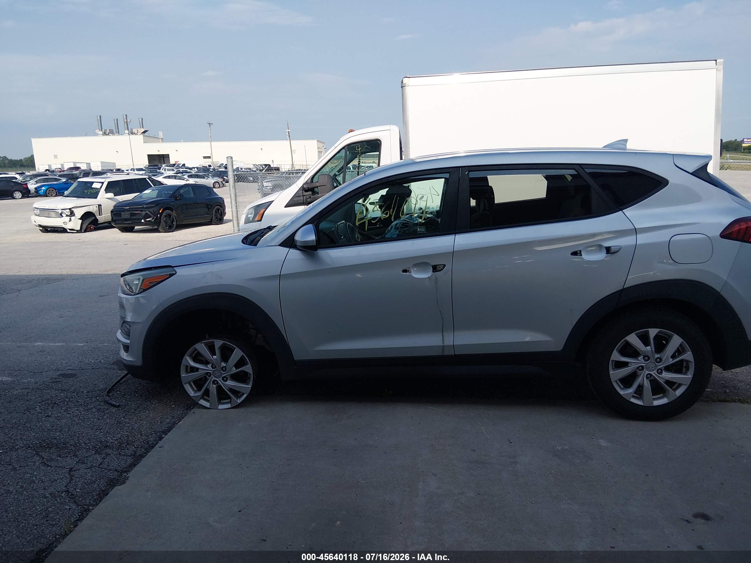 2019 HYUNDAI TUCSON SE