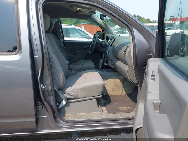 2018 NISSAN FRONTIER SV