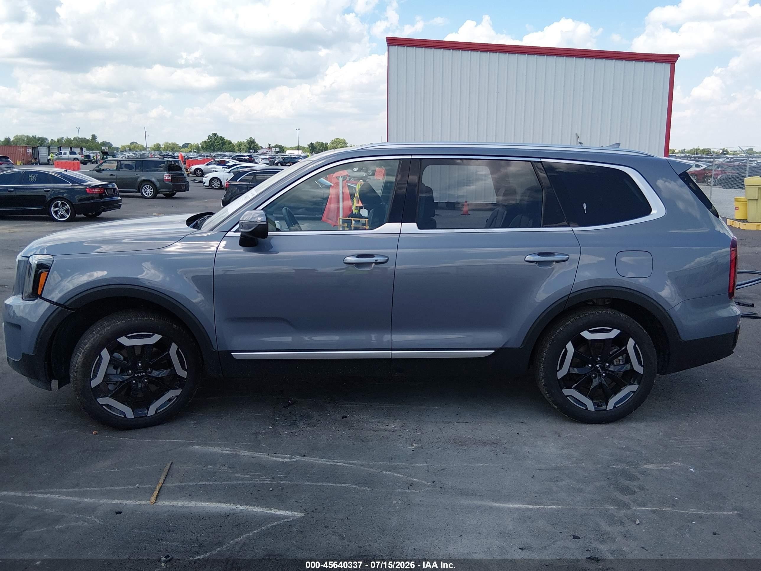 2025 KIA TELLURIDE S