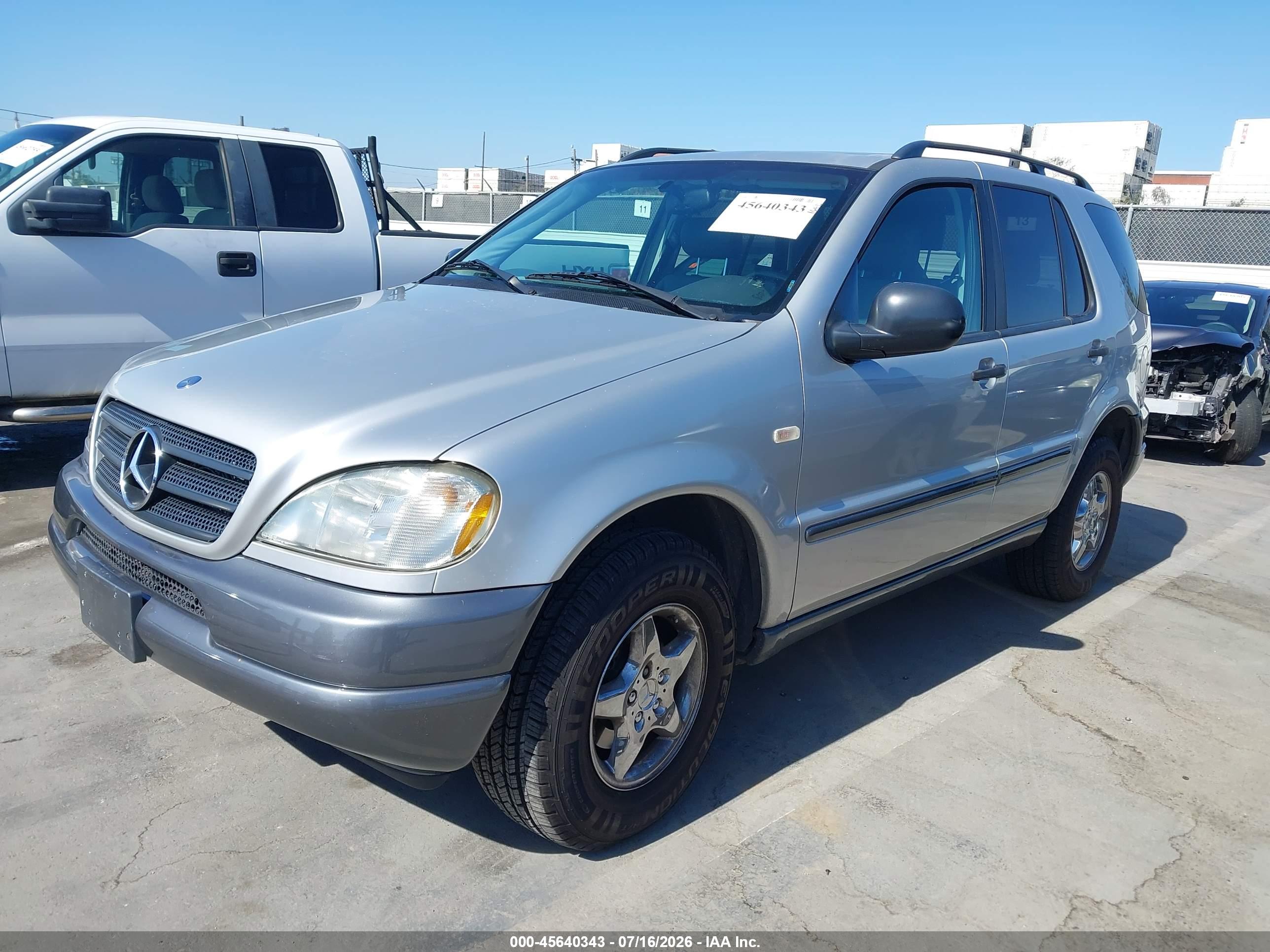 1999 MERCEDES-BENZ ML 320 ML320