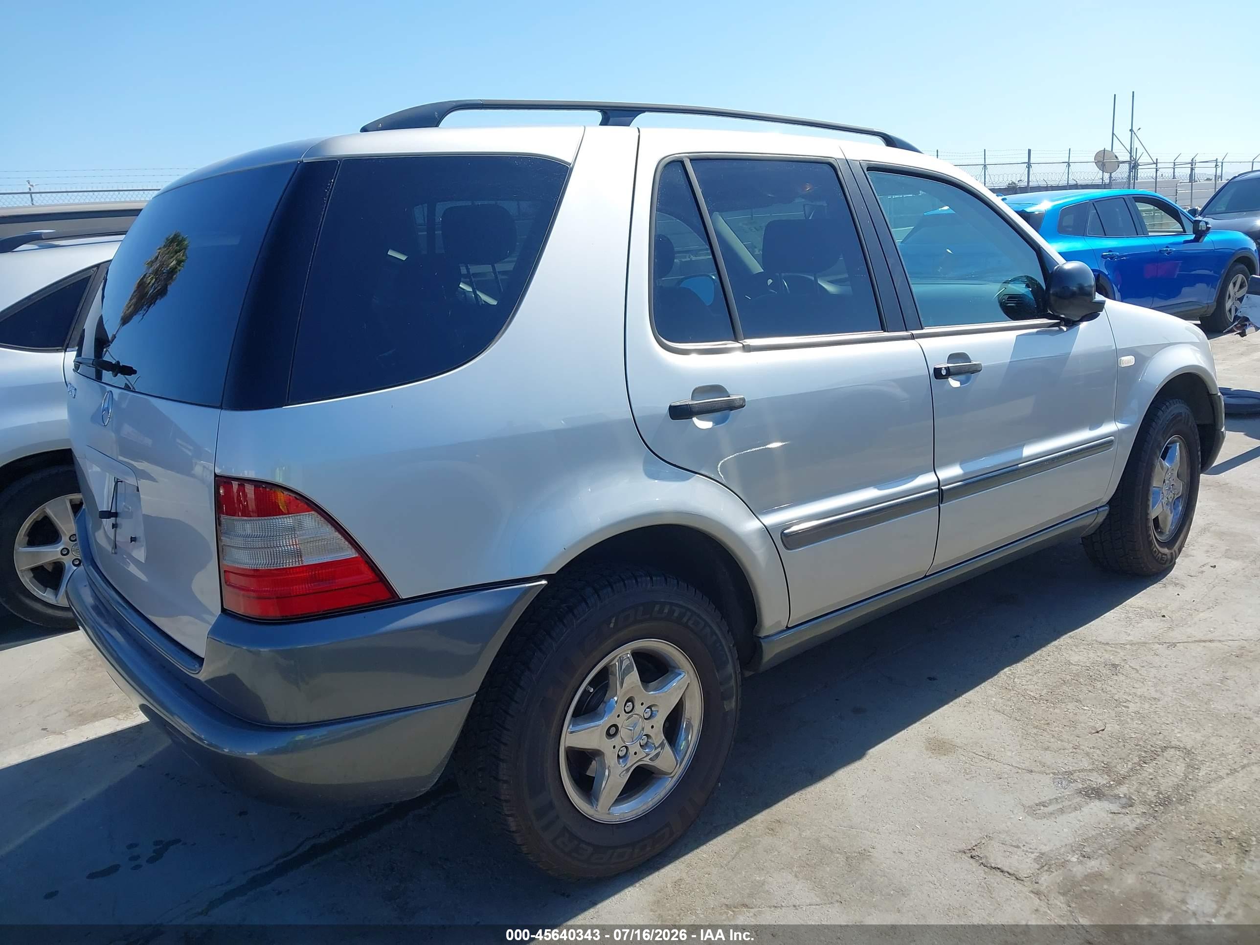 1999 MERCEDES-BENZ ML 320 ML320