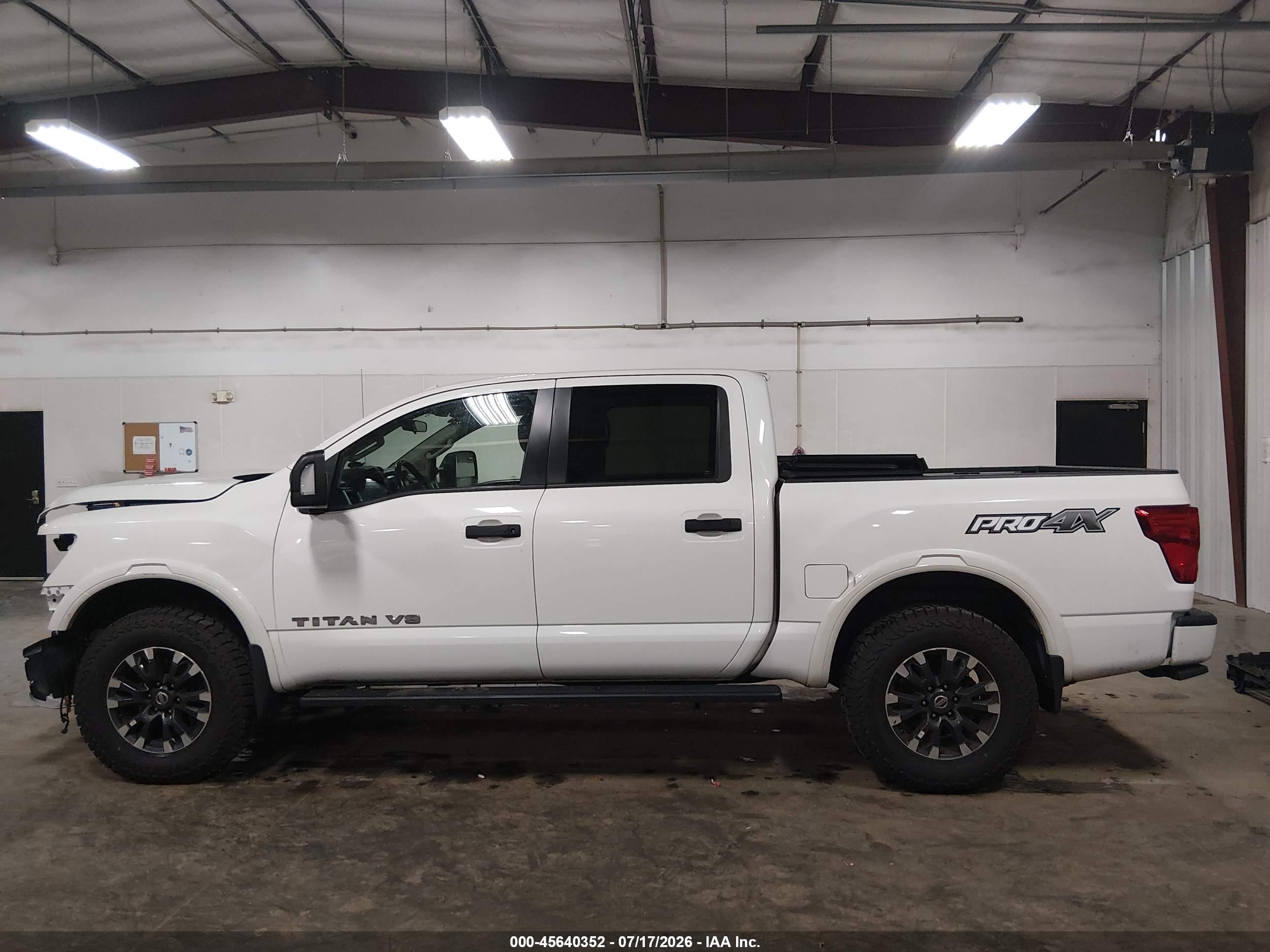 2019 NISSAN TITAN PRO-4X