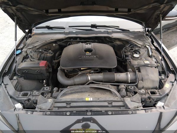 2017 JAGUAR XE 25T PREMIUM