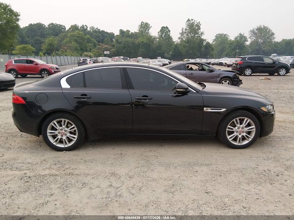 2017 JAGUAR XE 25T PREMIUM