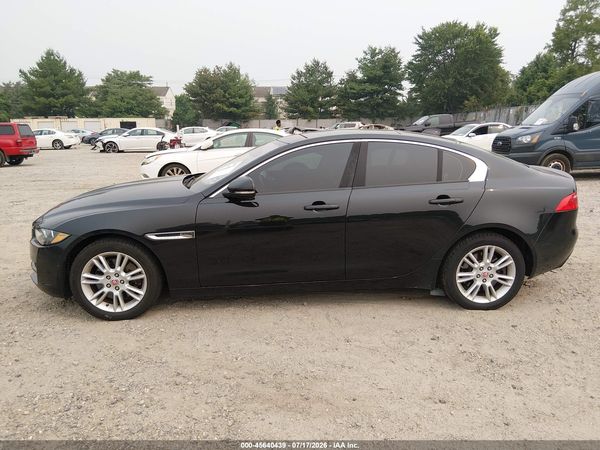 2017 JAGUAR XE 25T PREMIUM