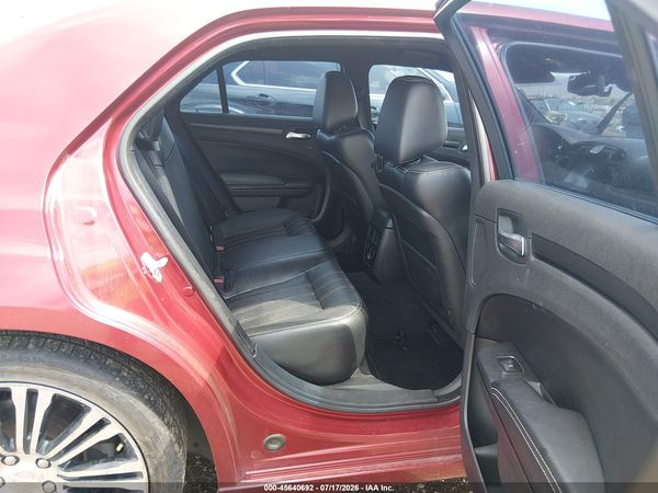2012 CHRYSLER 300 S V6 — I8