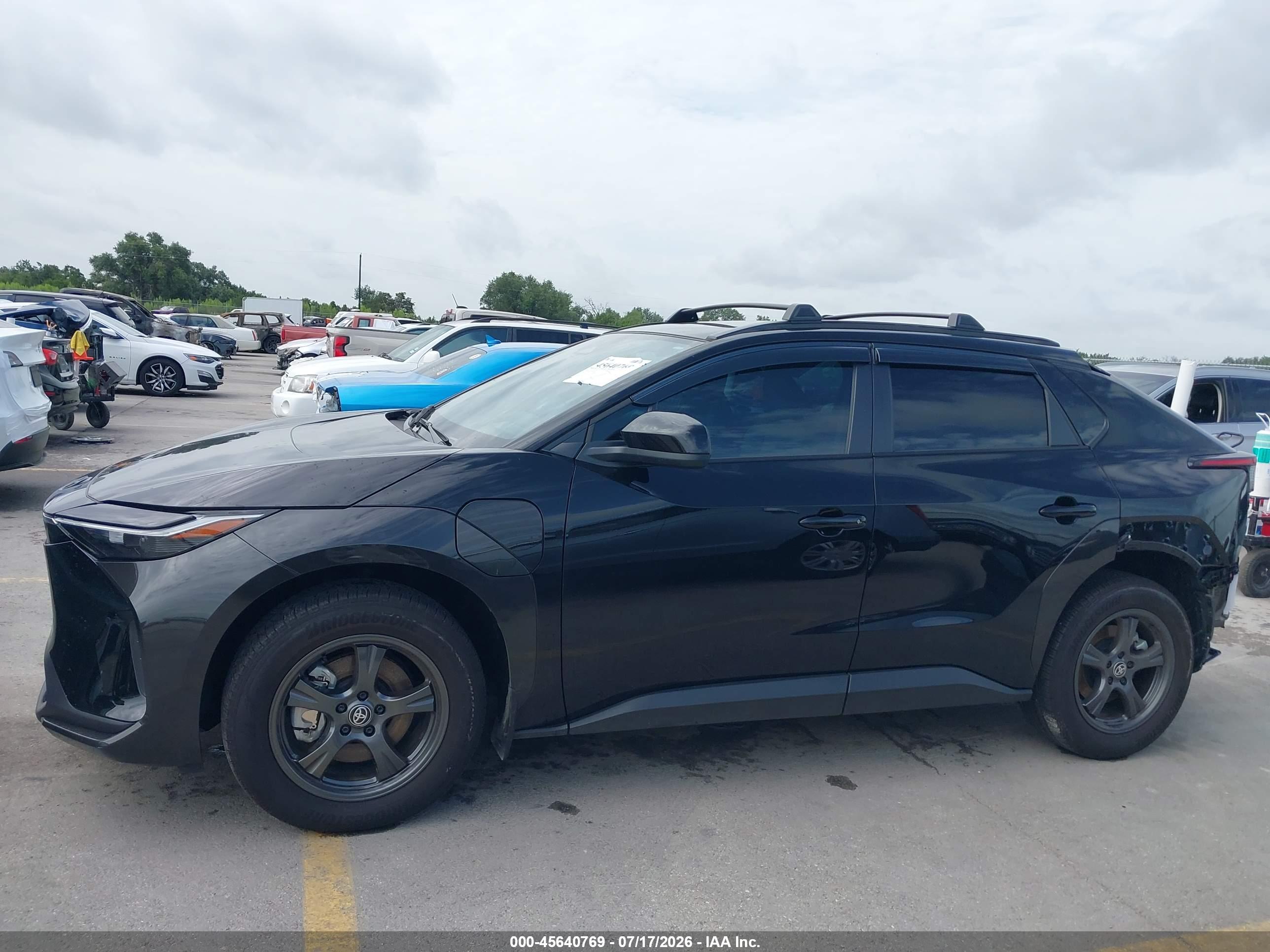2025 TOYOTA BZ4X XLE