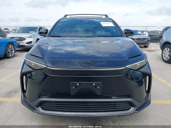 2025 TOYOTA BZ4X XLE