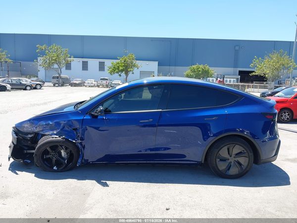 2026 TESLA MODEL Y