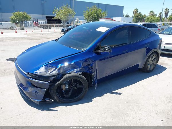 2026 TESLA MODEL Y