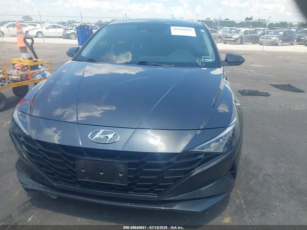 2022 HYUNDAI ELANTRA SEL